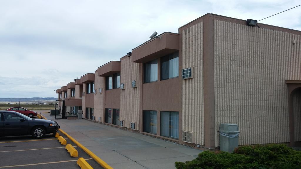 Super 8 By Wyndham Laramie Hotel Exterior photo